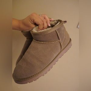 Ugg ultra minis!